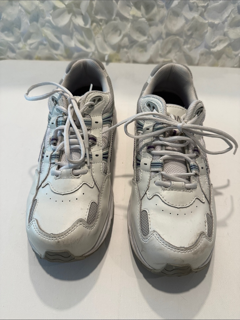 Vionic White Lace-Up Athletic Sneakers with Subtle Gray Accents
